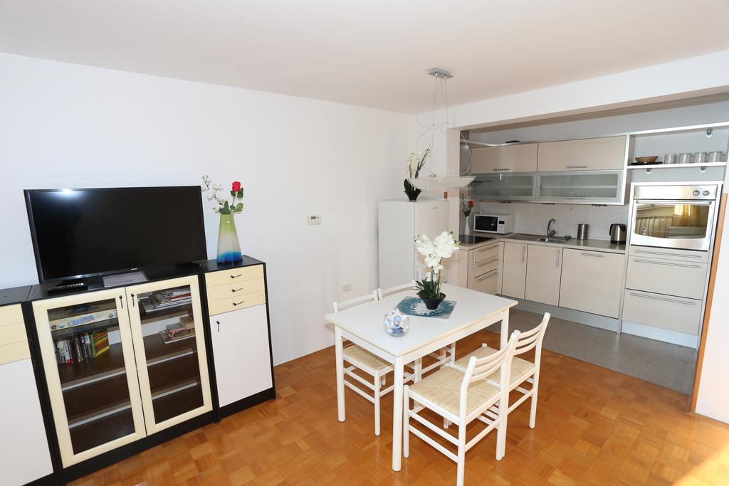 Allure Apartments Piran Eksteriør bilde