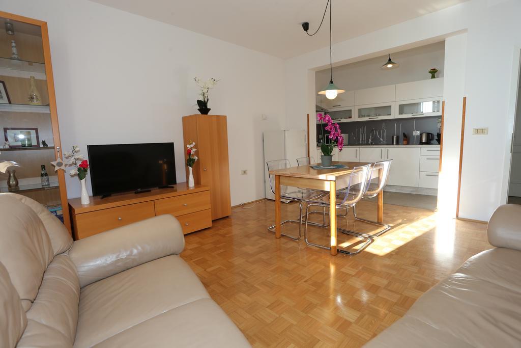 Allure Apartments Piran Eksteriør bilde